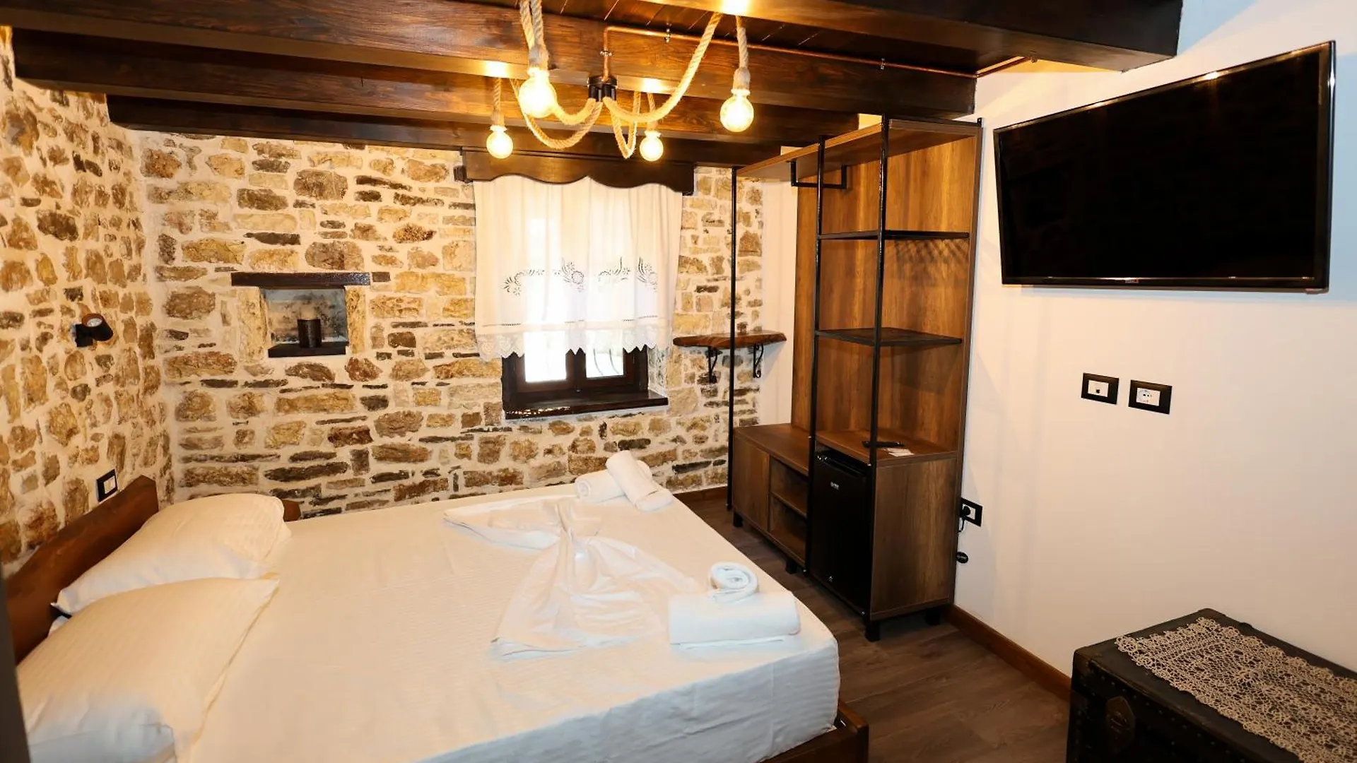 Ador Boutique Hotel Berat