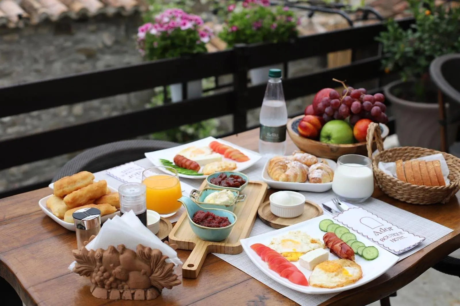 Ador Boutique Hotel Berat